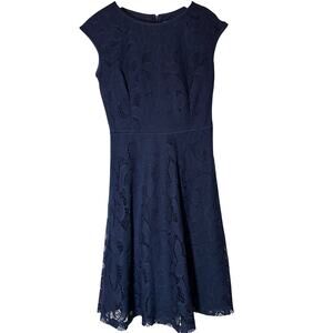 Wisp womens navy lace overlay knee length fit flare dress.  Size 2. party, guest
